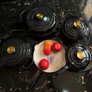 Cast iron /dutch oven cookware 9pcs