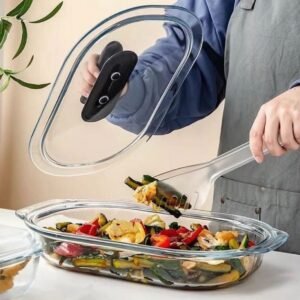 Glass baking tray with lid